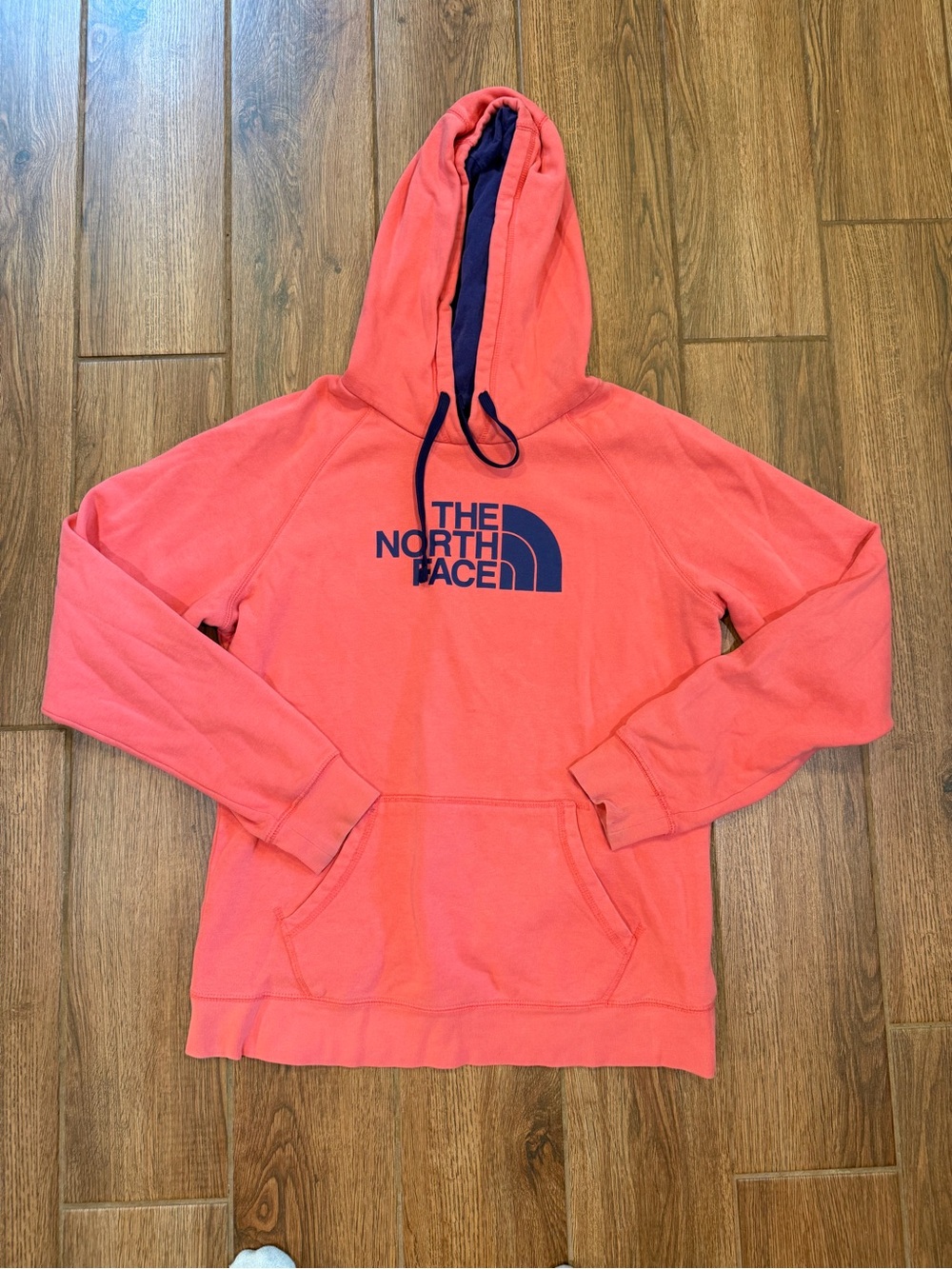 The North Face women’s Coral Pullover Hoodie / large